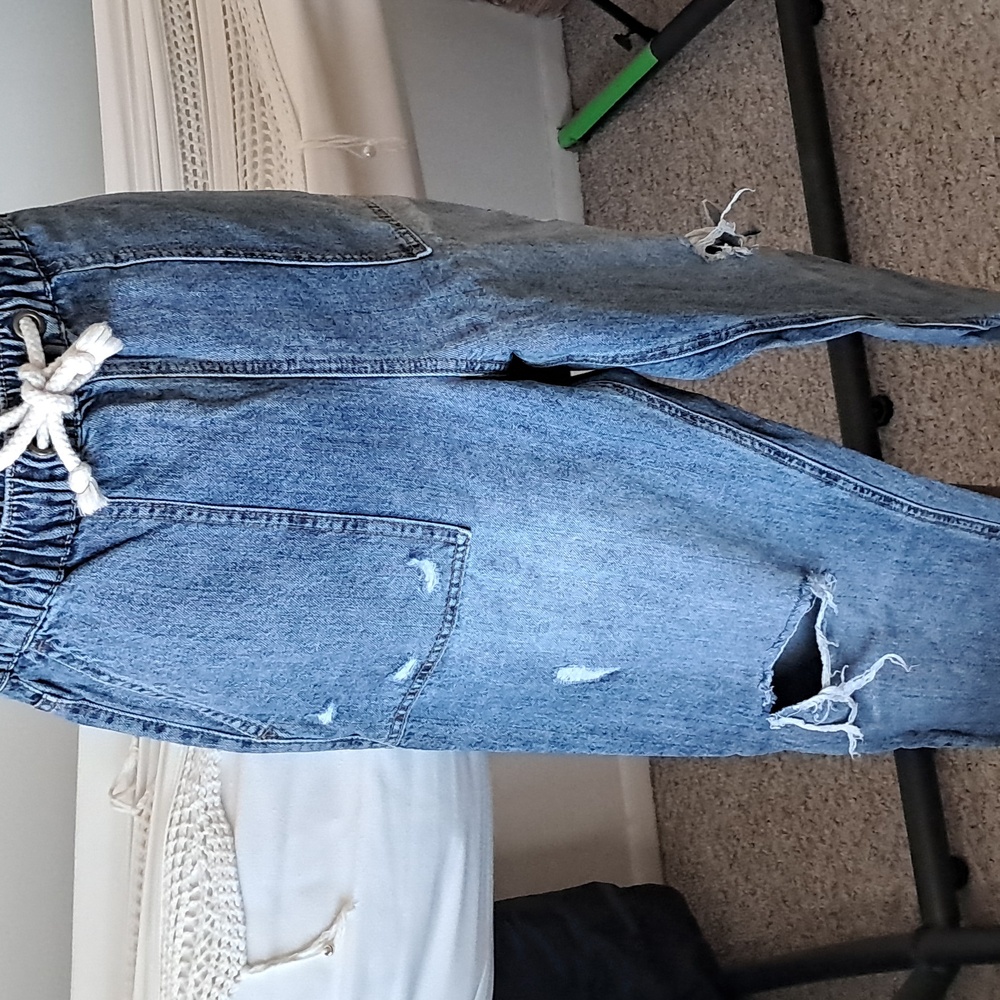 Drawstring Distressed Jeans - Picture 3 of 9